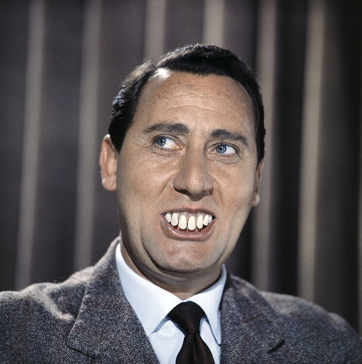 alberto-sordi-complessi-GettyImages-186169519.jpg